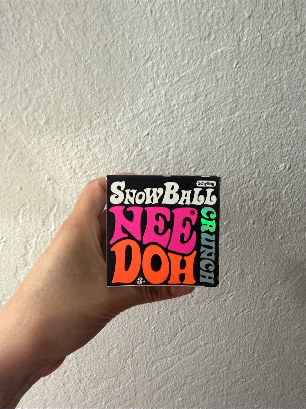 NeeDoh snowball crunch